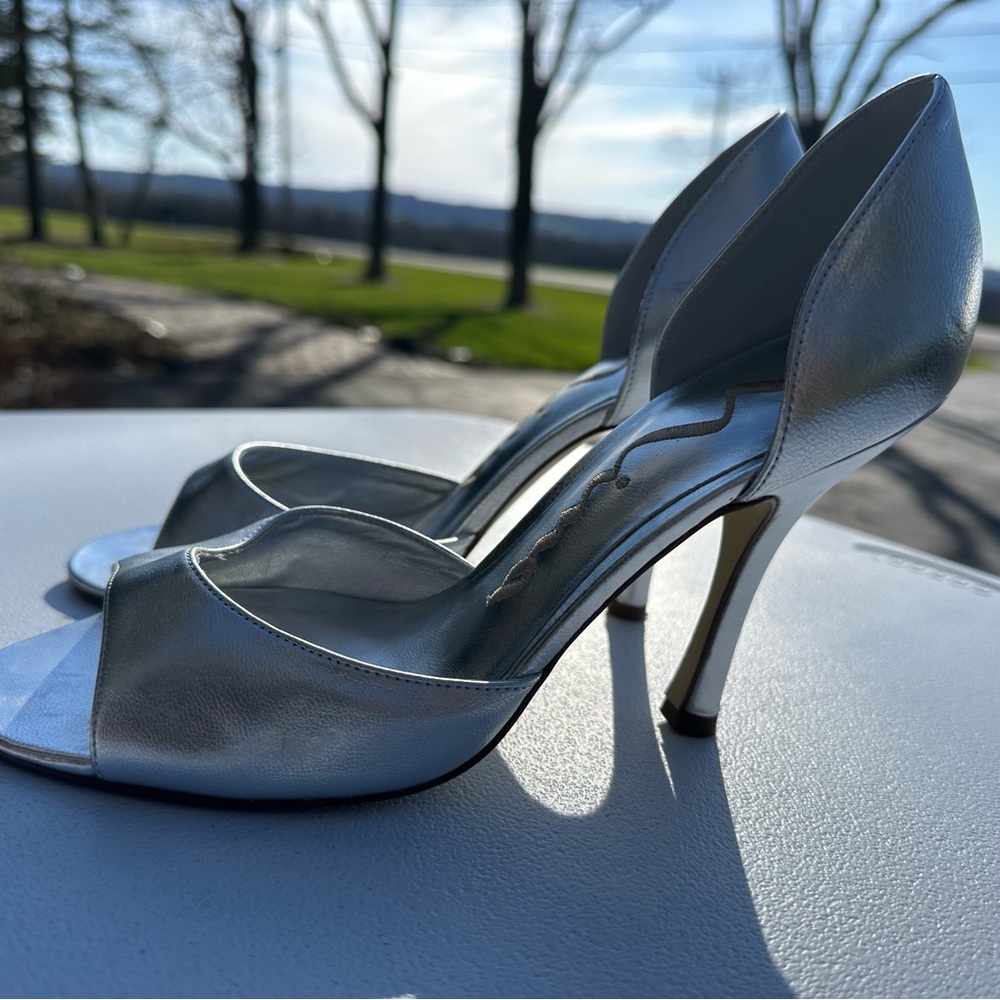Nina Shoes Shimmering Silver Heels